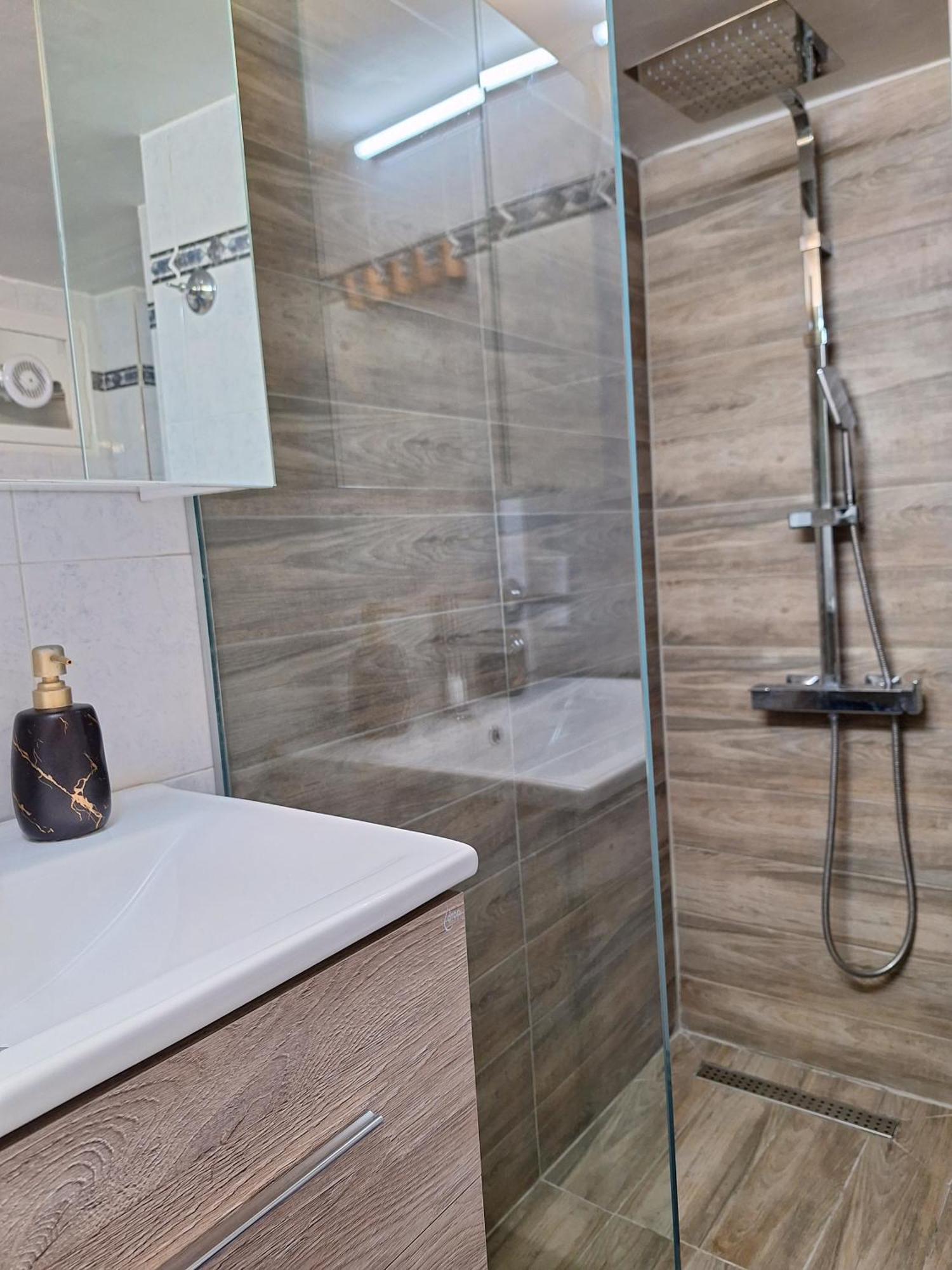 Cozy Apartment In The City Center Thessaloníki Ngoại thất bức ảnh